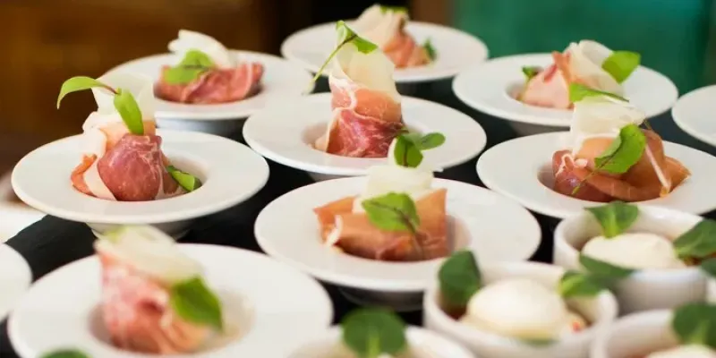 catering food